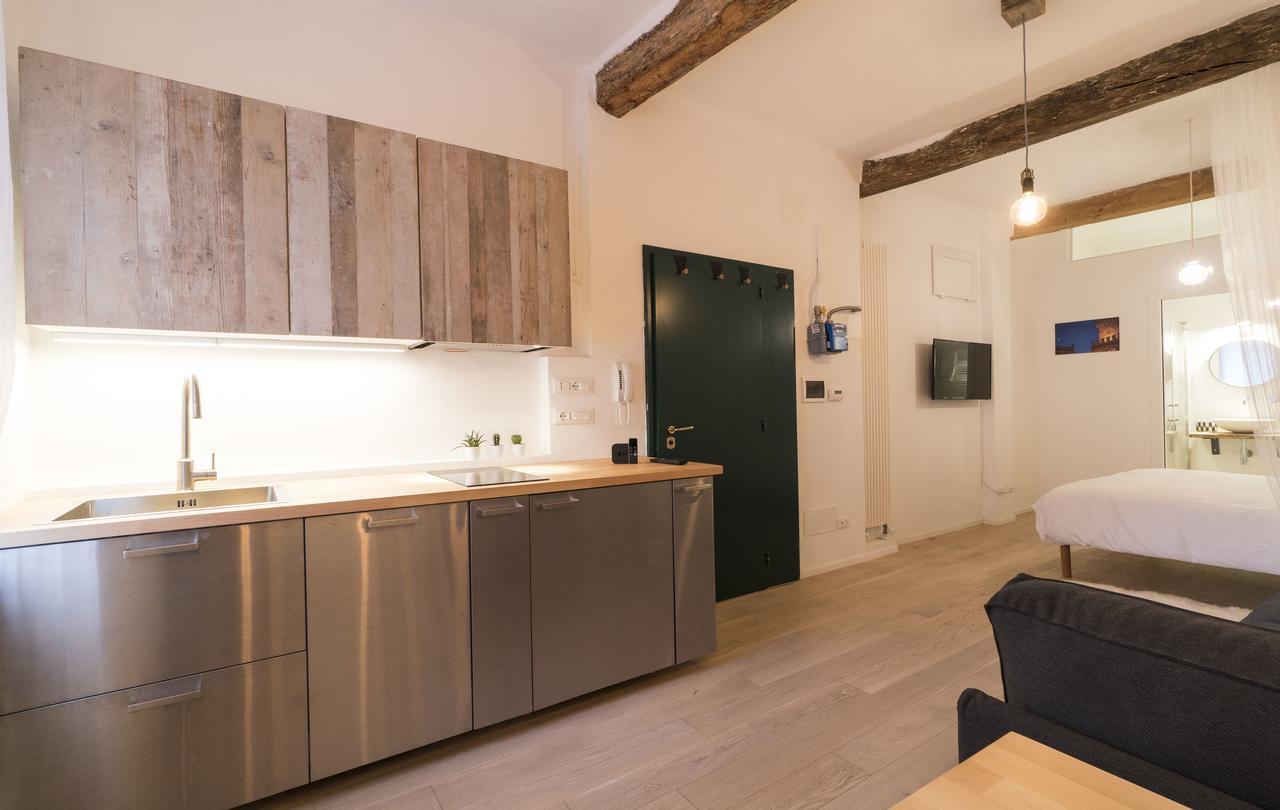 Lovely Studio D'Azeglio By Studio Vita Bologna Bagian luar foto