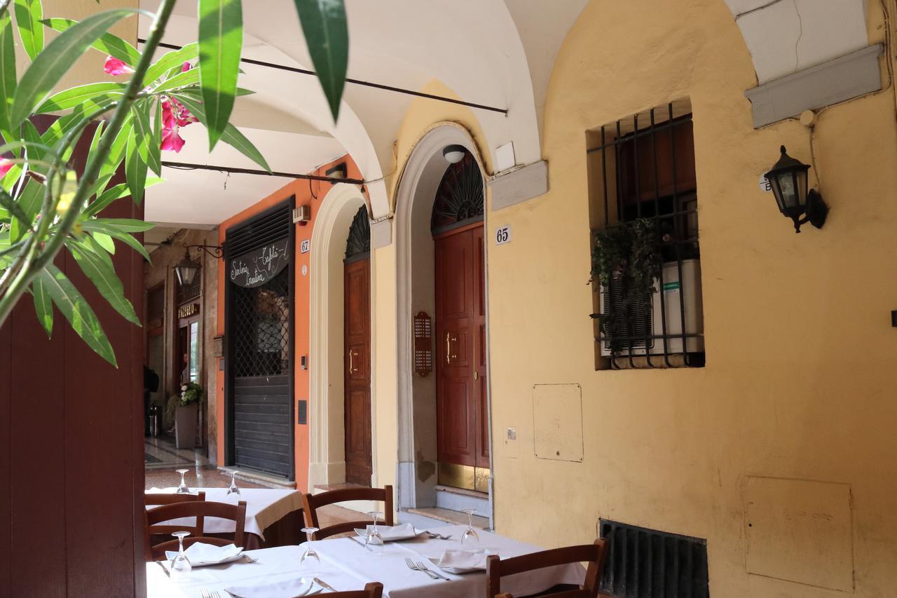 Lovely Studio D'Azeglio By Studio Vita Bologna Bagian luar foto