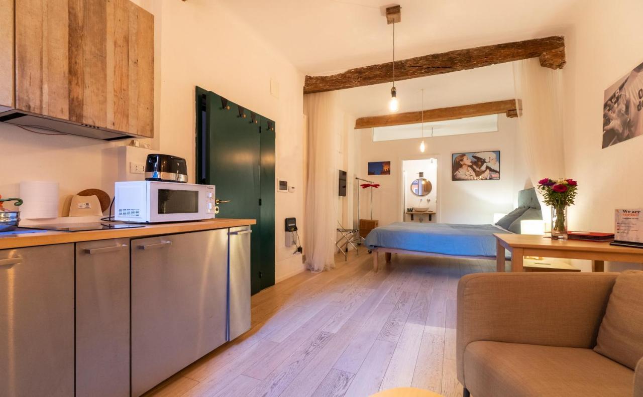 Lovely Studio D'Azeglio By Studio Vita Bologna Bagian luar foto